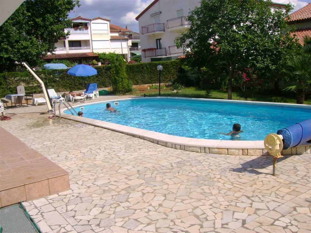 Apartment In With Sea View, Balcony, Air Conditioning, Wlan 819-6 Porec