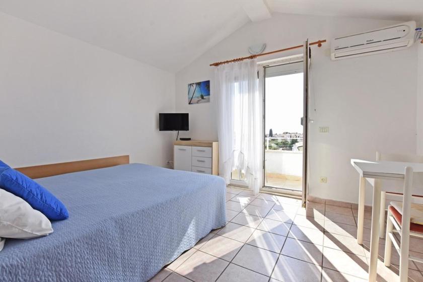 In With Sea View, Balcony, Air Conditioning, Wlan 819-6 Apartment
